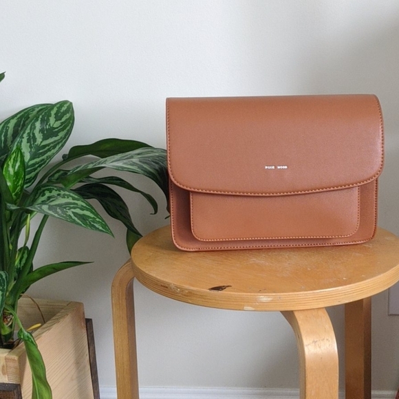 Pixie Mood Handbags - NWT Pixie Mood Zoe Crossbody - Cognac